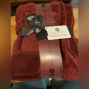 Hotel Collection Maroon Bath Towel Set